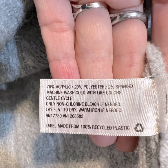 Isabel Maternity Cute and Cozy Cable Knit Turtleneck Tunic Sweater Size Small - Picture 11 of 11